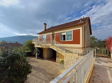 Casa con jardín en venta en Barro Granxal