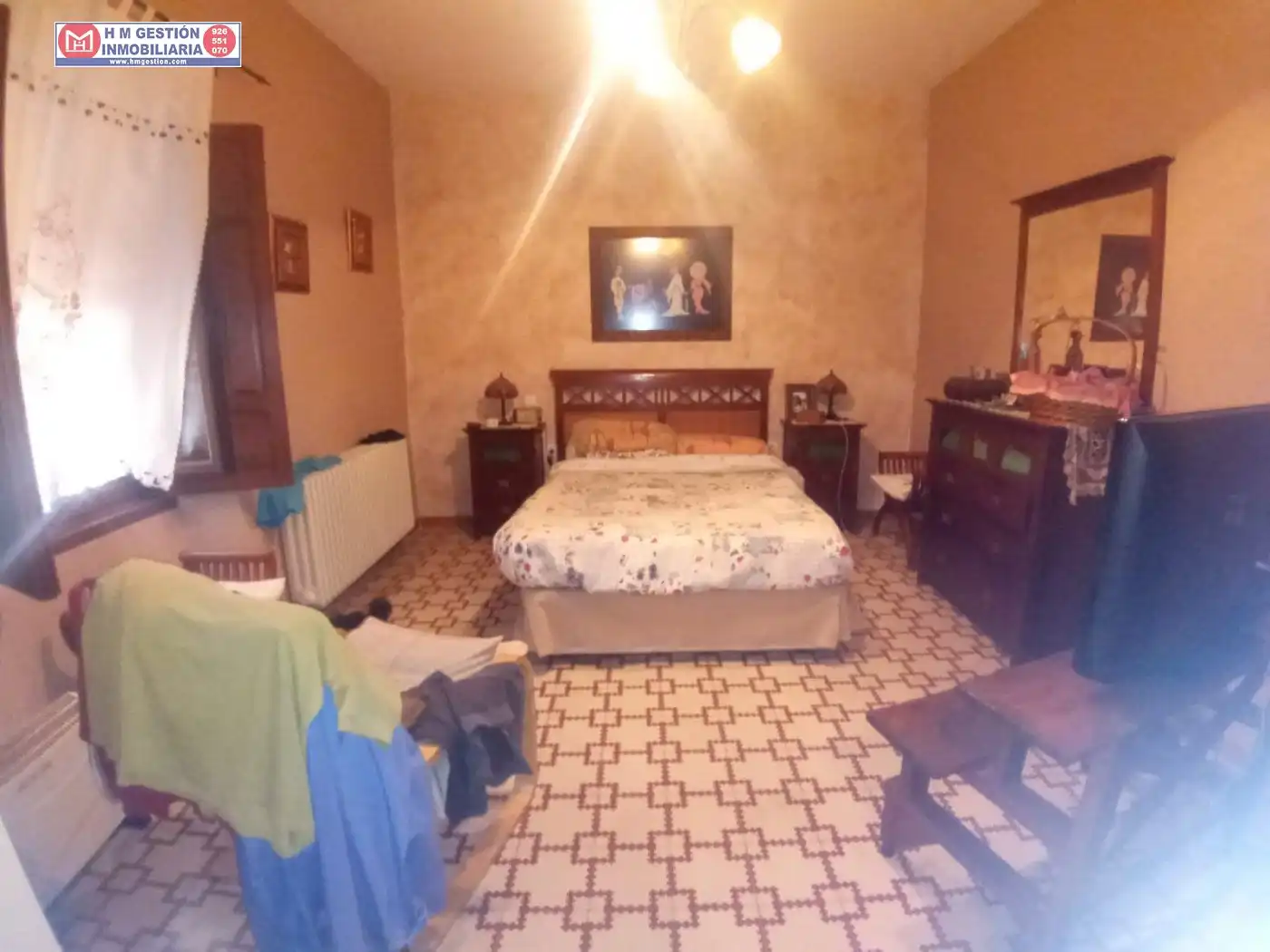 Dormitori de Casa o xalet en venda en Arenales de San Gregorio amb Jardí privat, Terrassa i Moblat
