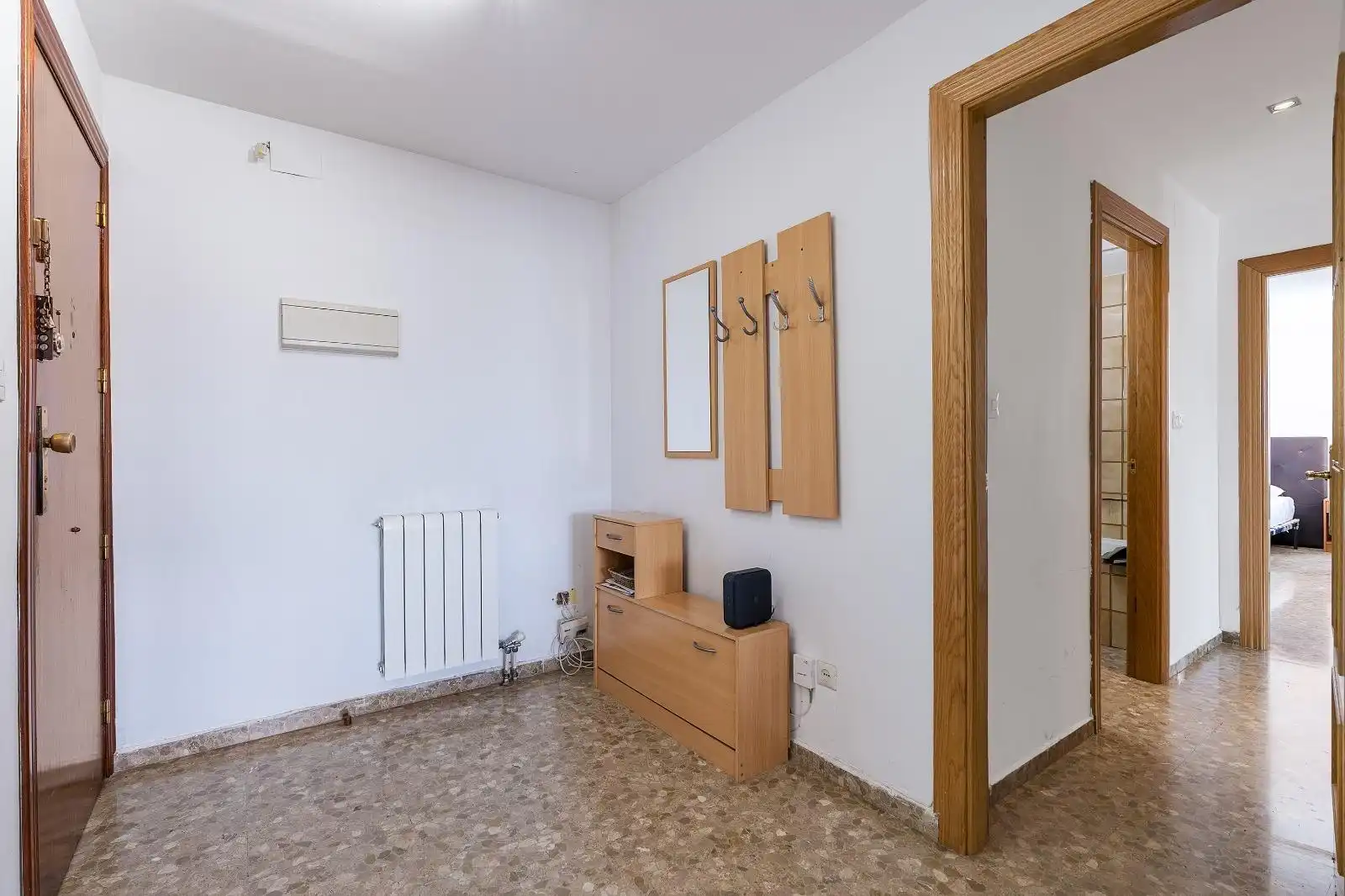 Flat for sale in Granada  with Heating