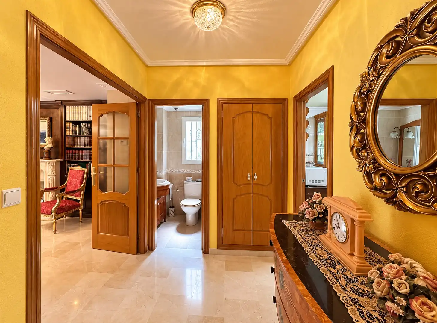 Terraced house with terrace for sale in Calle Versalles 7, imagen 9