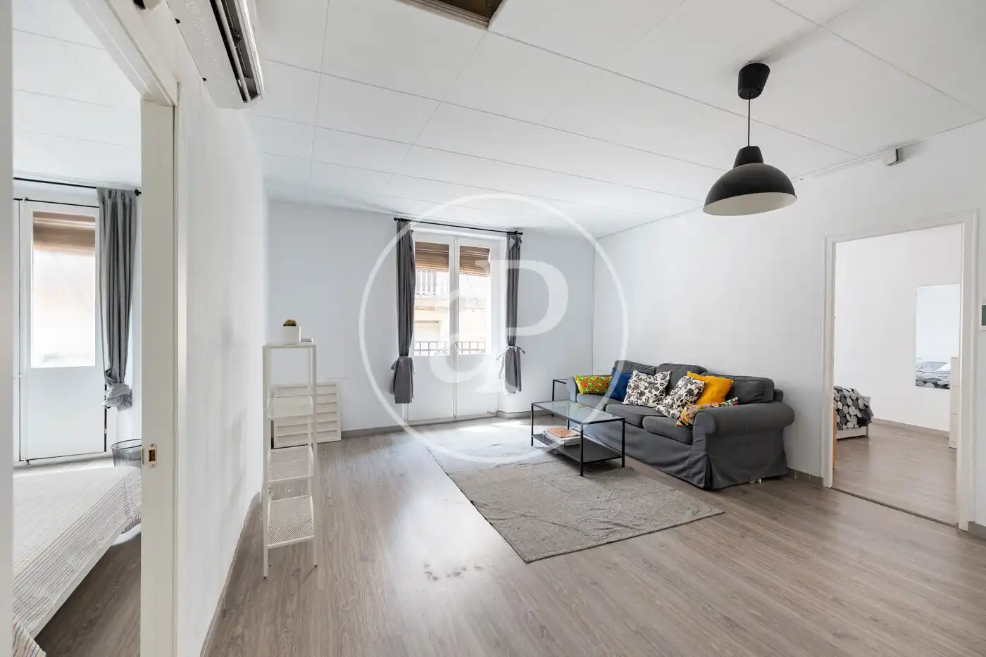 Living room of Flat for sale in Barcelona  with Heating, Furnished and Balcony