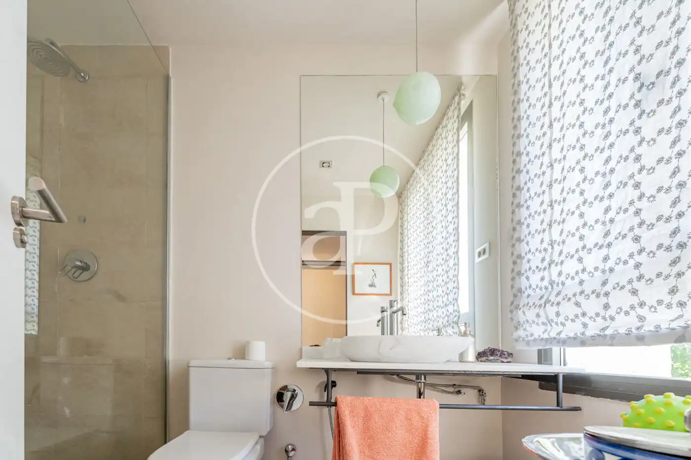 Bathroom of Houses for rent in Madrid  with Air Conditioner, Heating and Private garden