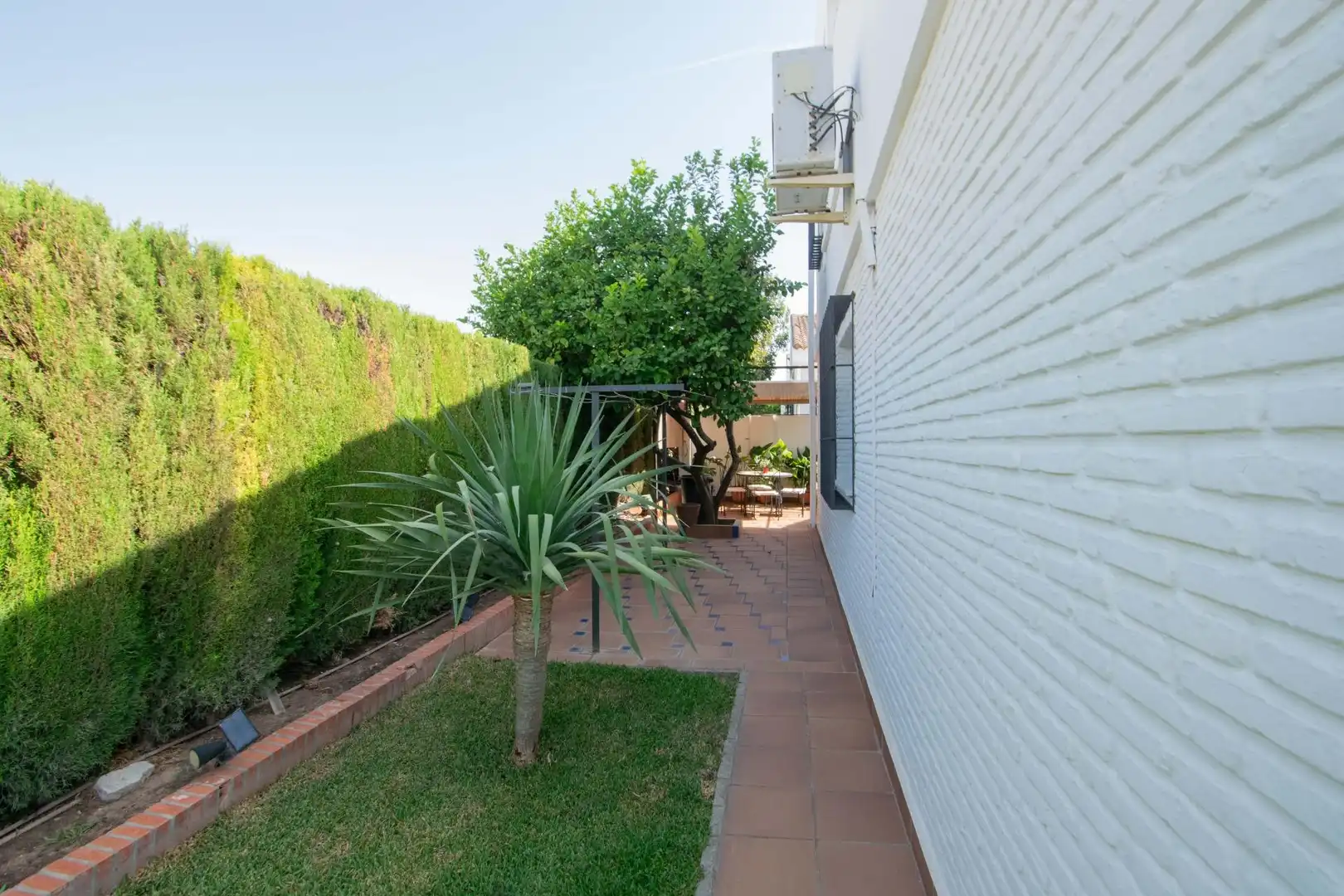 Jardí de Casa o xalet en venda en Gines amb Aire condicionat, Calefacció i Jardí privat
