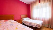 Schlafzimmer von Wohnung zum verkauf in Gijón 