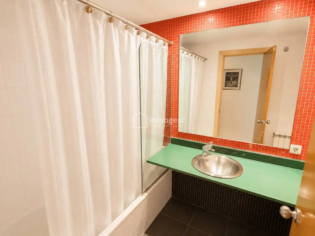Bathroom of Flat for sale in Salt  with Heating, Terrace and Storage room