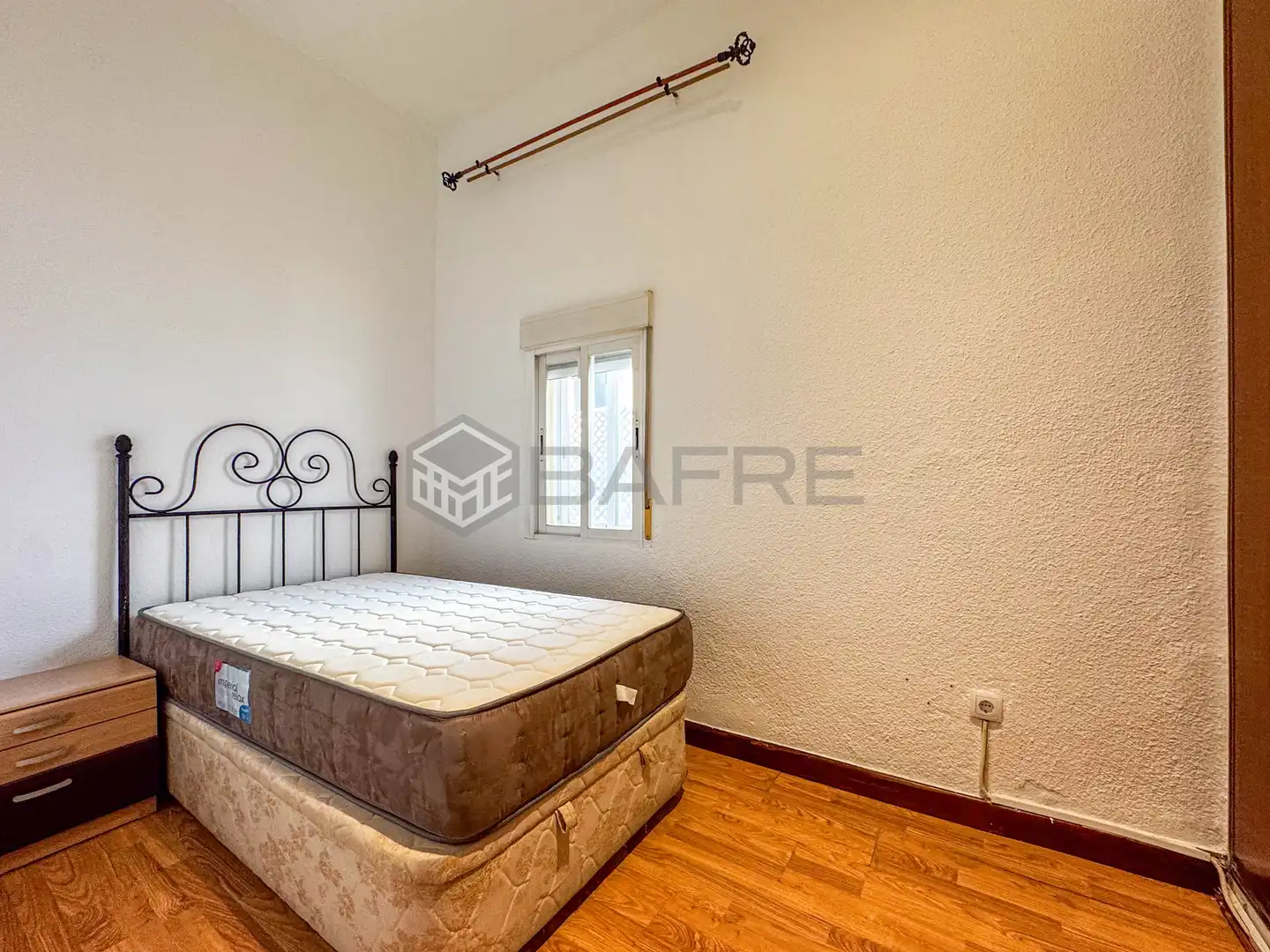 Bedroom of Flat for sale in Madrid