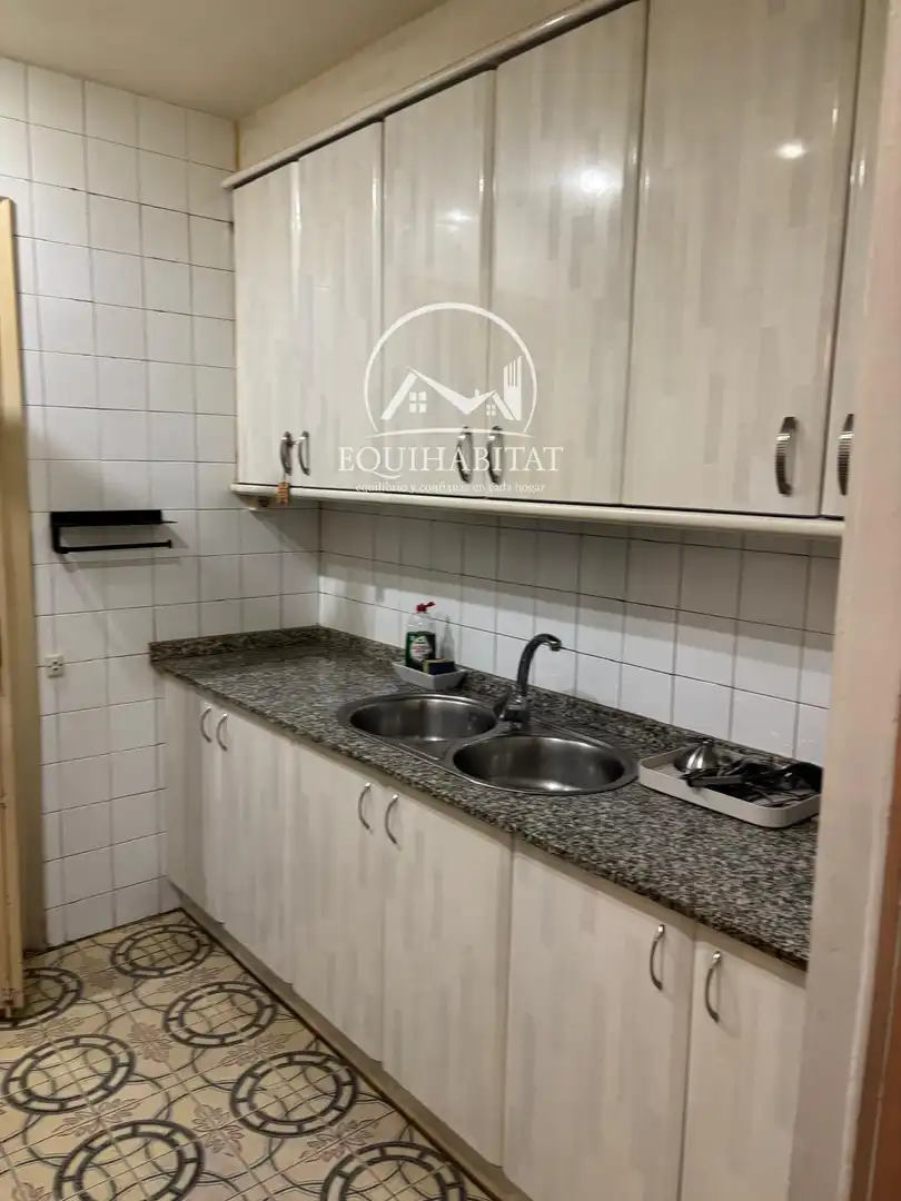 Flat for rent in MAGI MORERA, Instituts - Universitat
