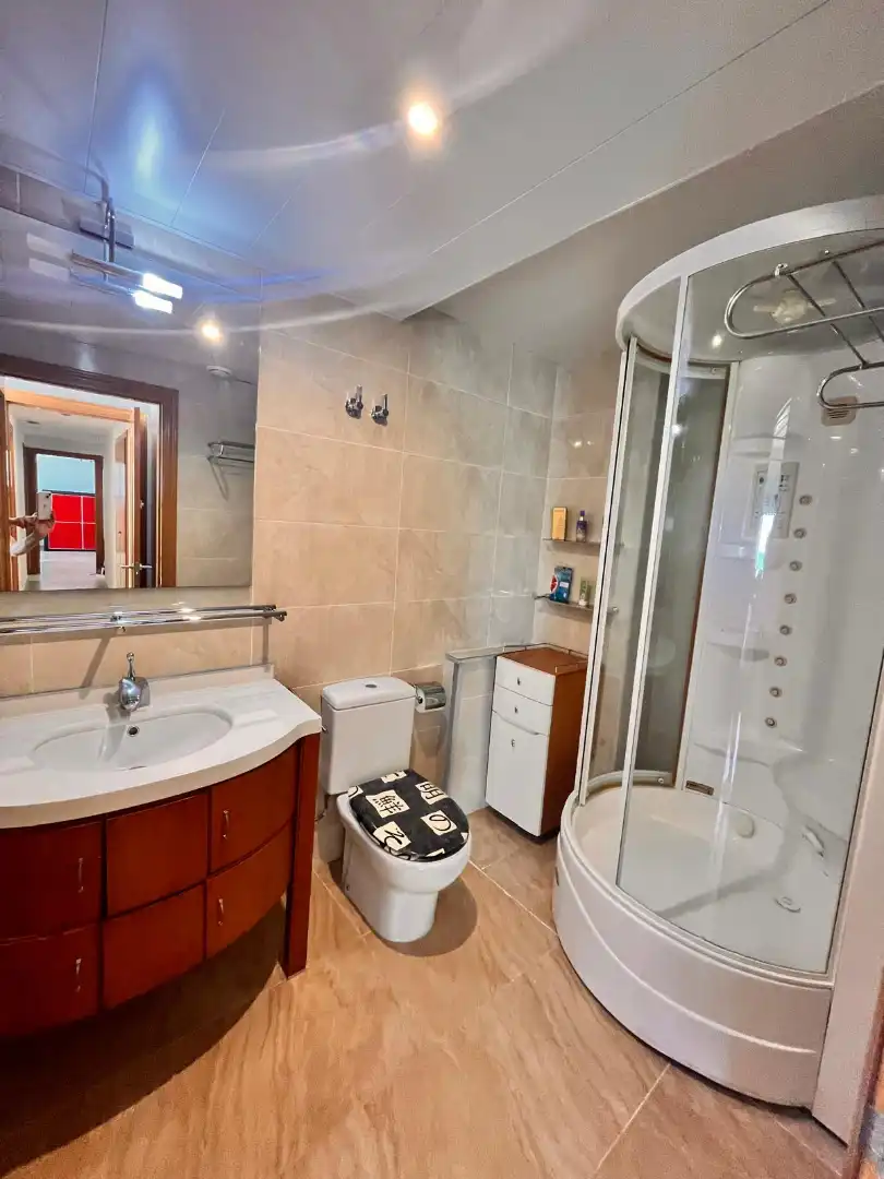 Bathroom of Flat for sale in Cubelles  with Air Conditioner, Heating and Storage room