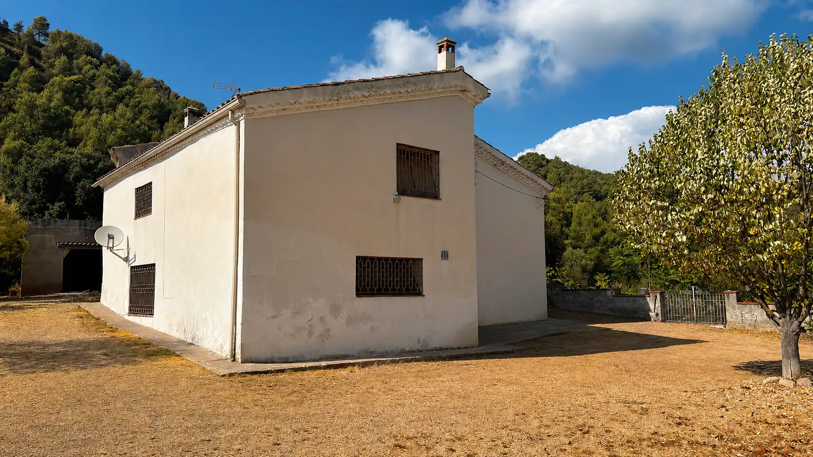 Exterior view of Country homes for sale in Vacarisses  with Heating, Private garden and Oven