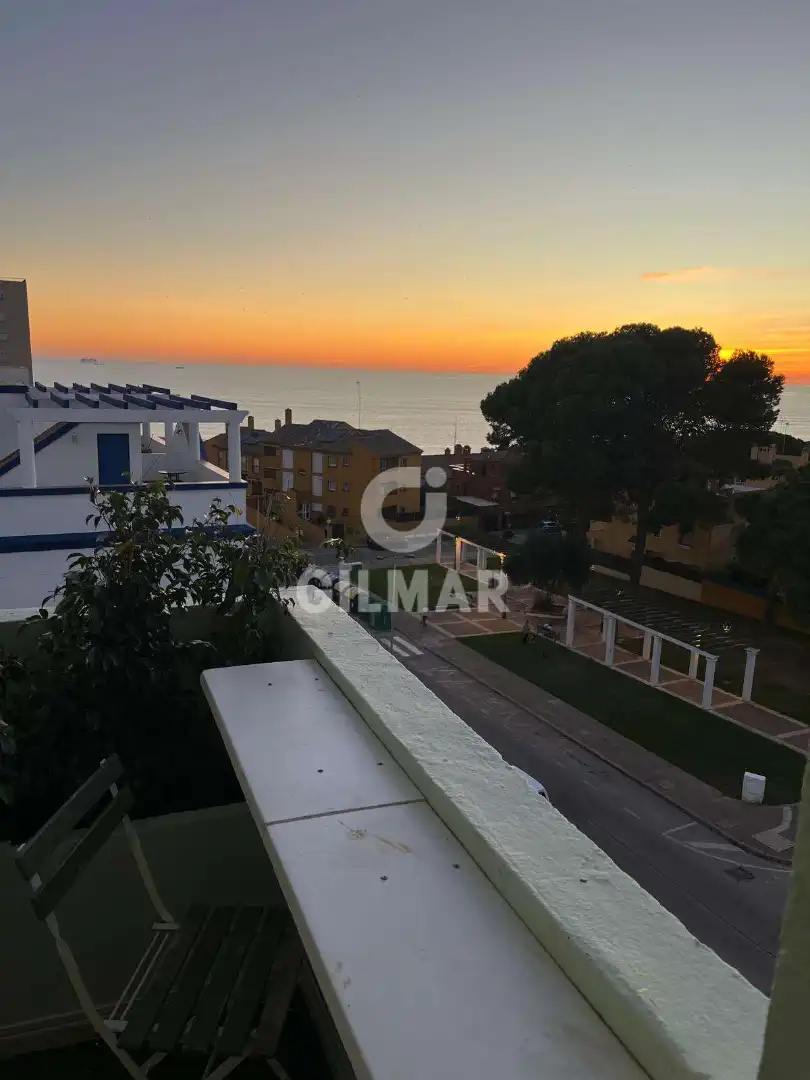 Außenansicht von Wohnung zur Miete in El Puerto de Santa María mit Klimaanlage, Heizung und Terrasse