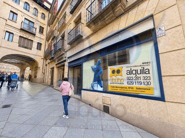 Local comercial de lloguer a Centro