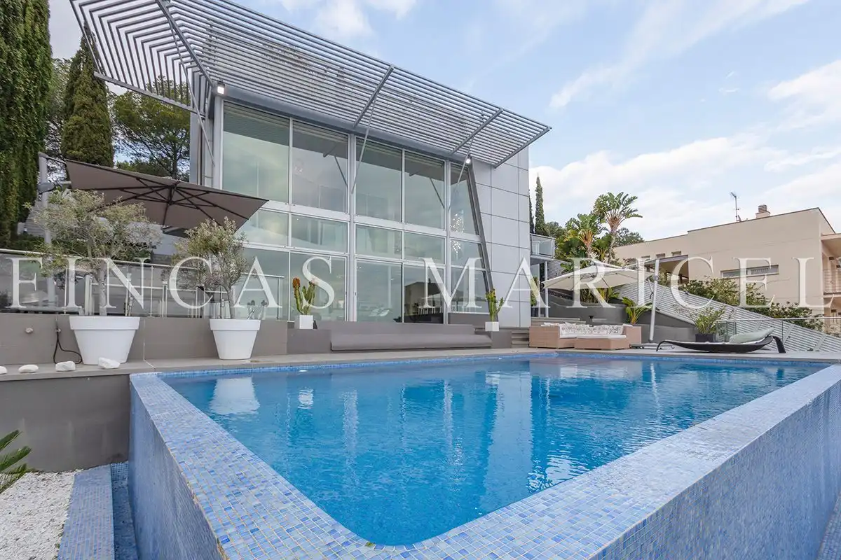 Vista exterior de Casa o chalet en venta en Sitges con Aire acondicionado, Calefacción y Jardín privado