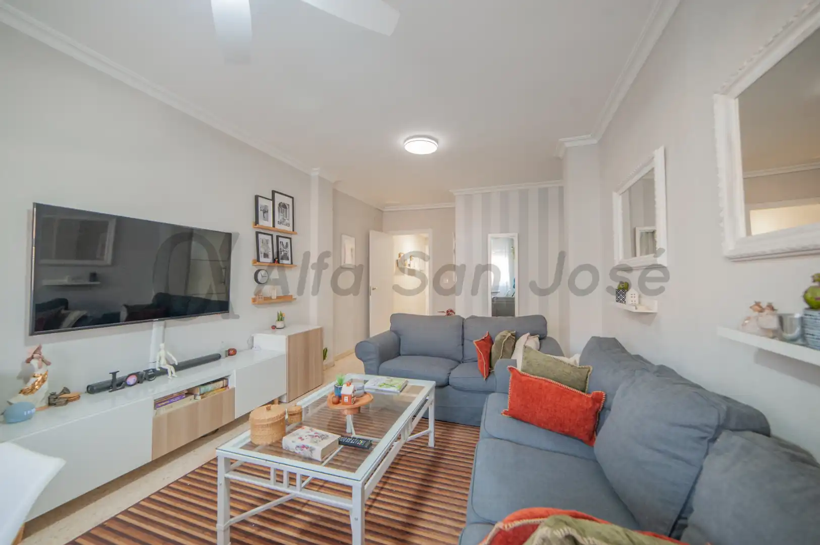 Sala de estar de Piso en venta en La Rinconada con Aire acondicionado