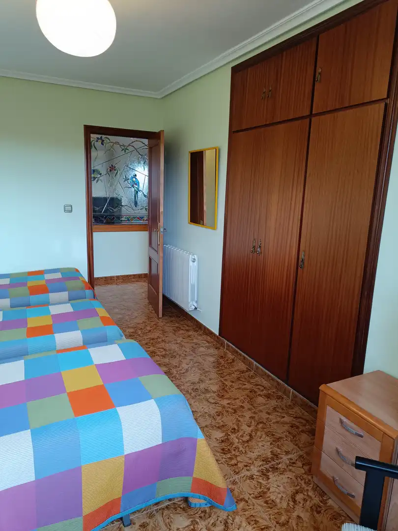 Dormitori de Casa o xalet en venda en Aguilar de Campoo amb Calefacció i Terrassa