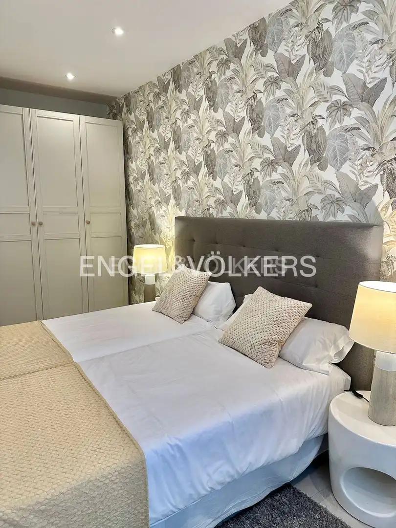 Bedroom of Flat for rent in Madrid  with Air Conditioner, Heating and Furnished