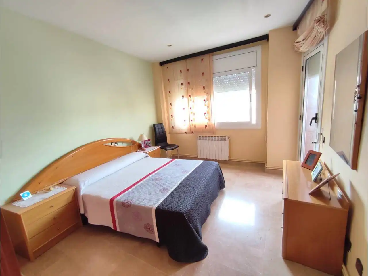 Dormitori de Casa o xalet en venda en Torrelavit amb Calefacció, Jardí privat i Terrassa