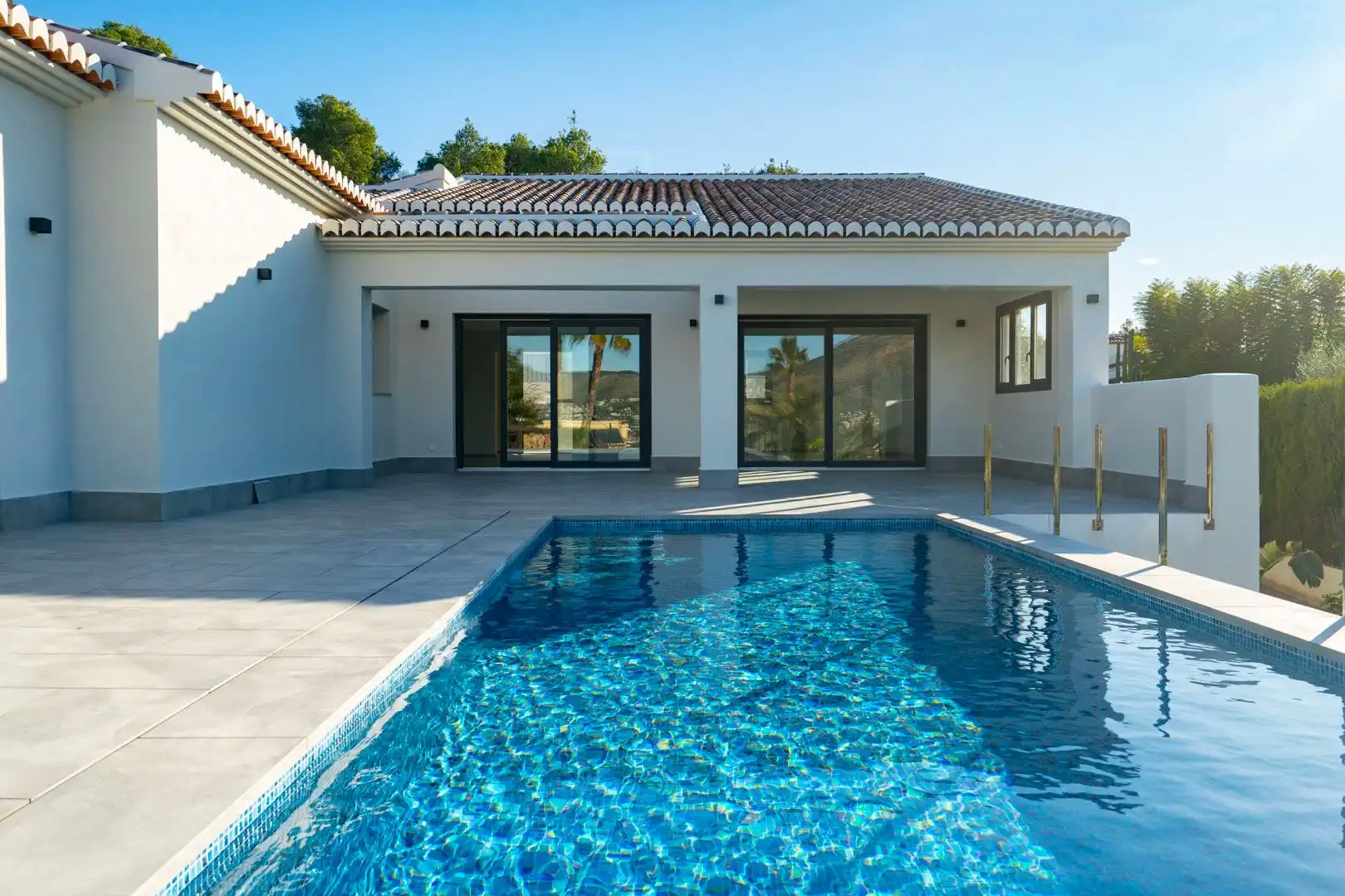 Vista exterior de Casa o xalet en venda en Jávea / Xàbia amb Aire condicionat, Calefacció i Jardí privat