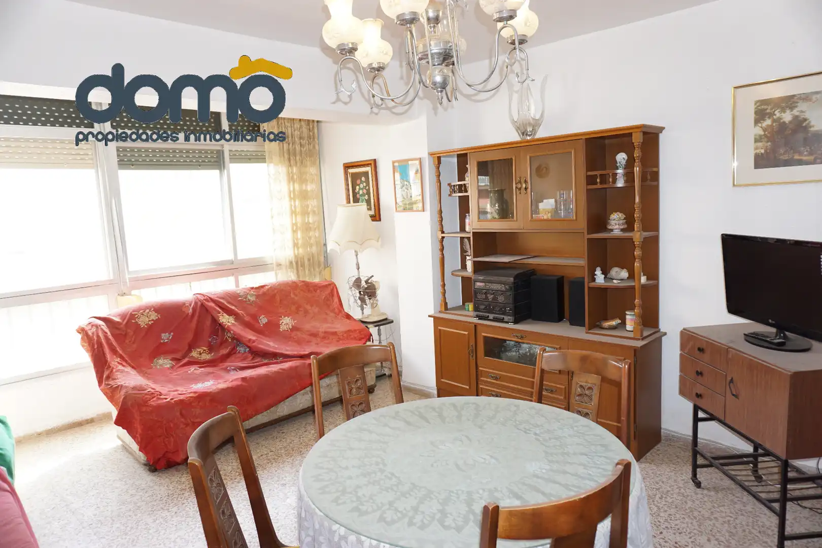 Sala de estar de Piso en venta en Almería con Amueblado y Balcón