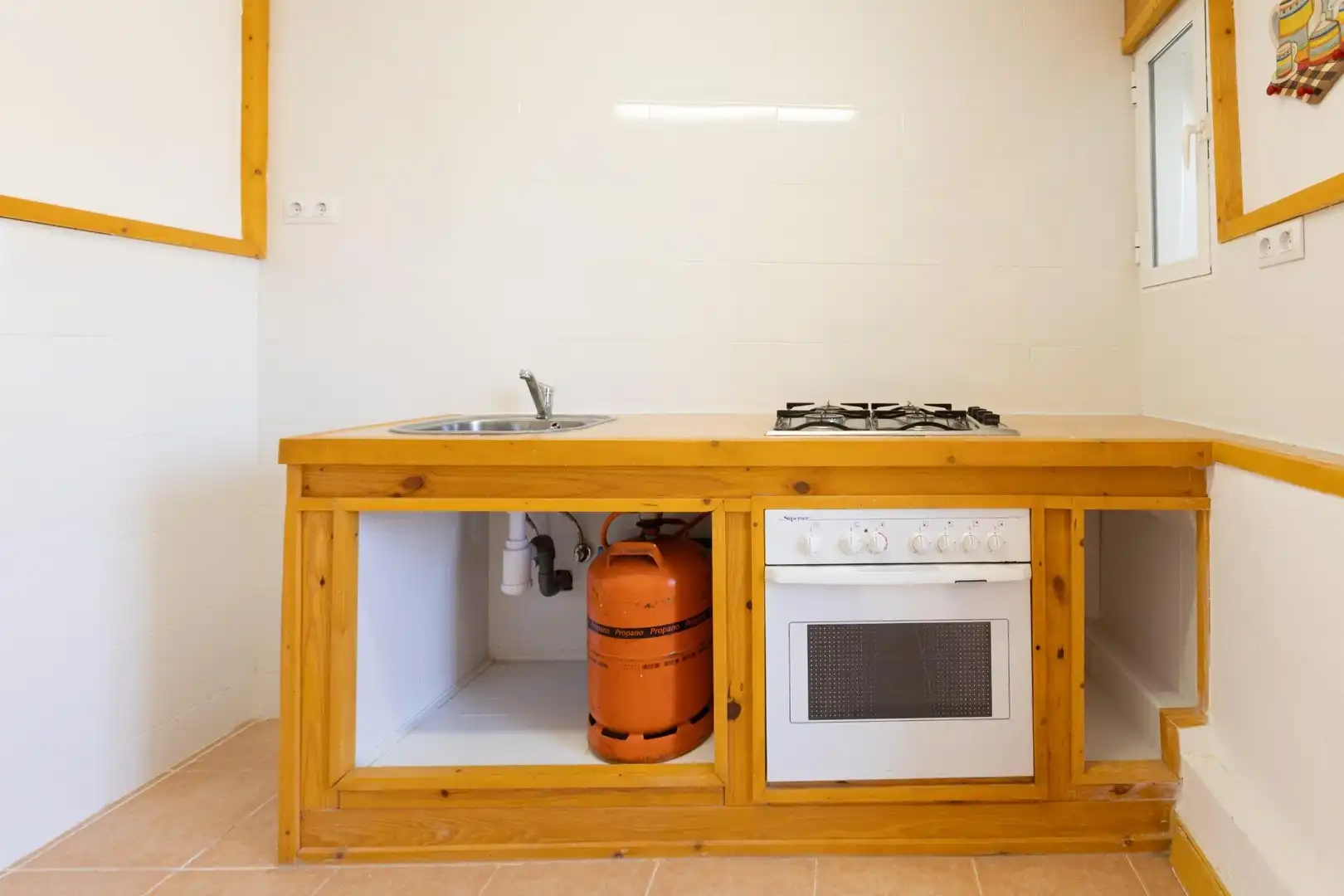 Kitchen of Houses for sale in Almogía