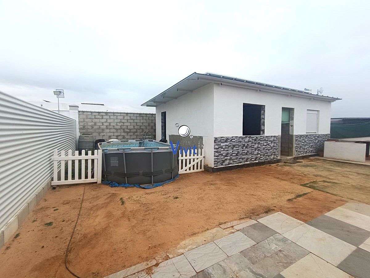 Exterior view of Residential for sale in Dos Hermanas