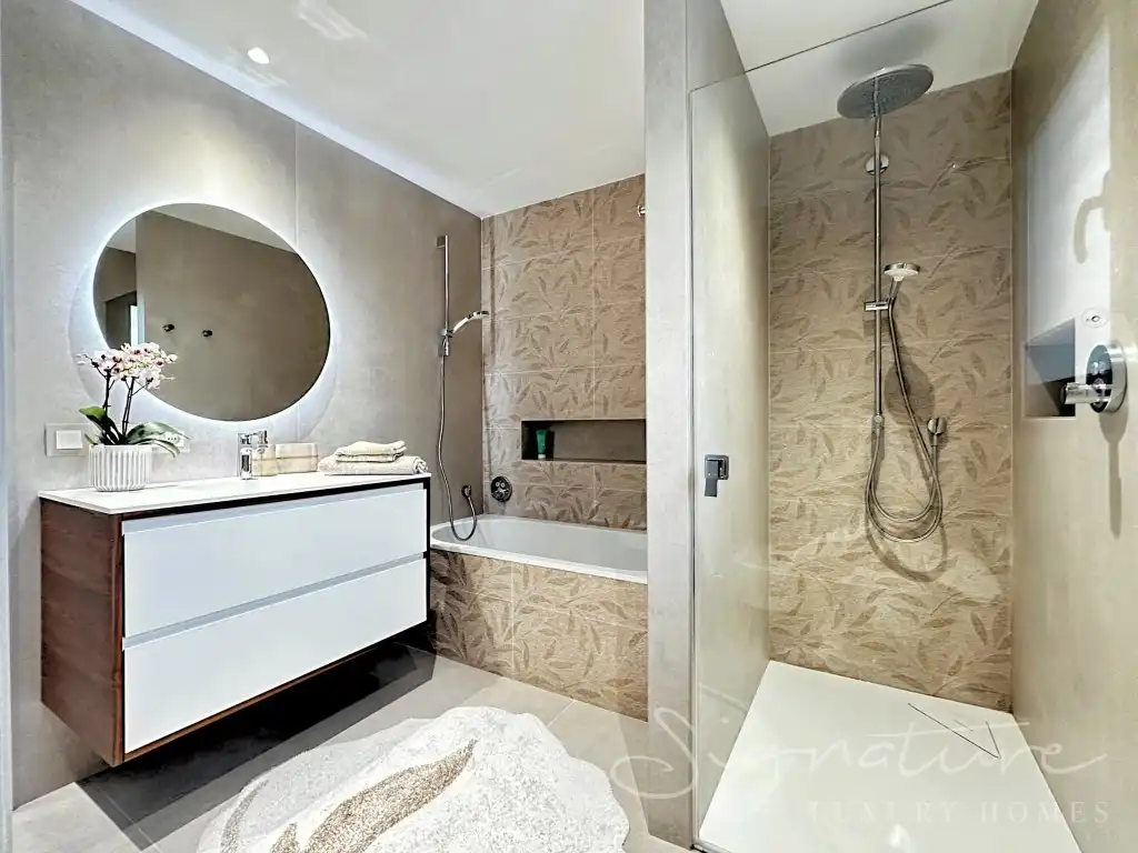 Baño de Casa o chalet de alquiler en Sant Cugat del Vallès con Aire acondicionado, Calefacción y Jardín privado