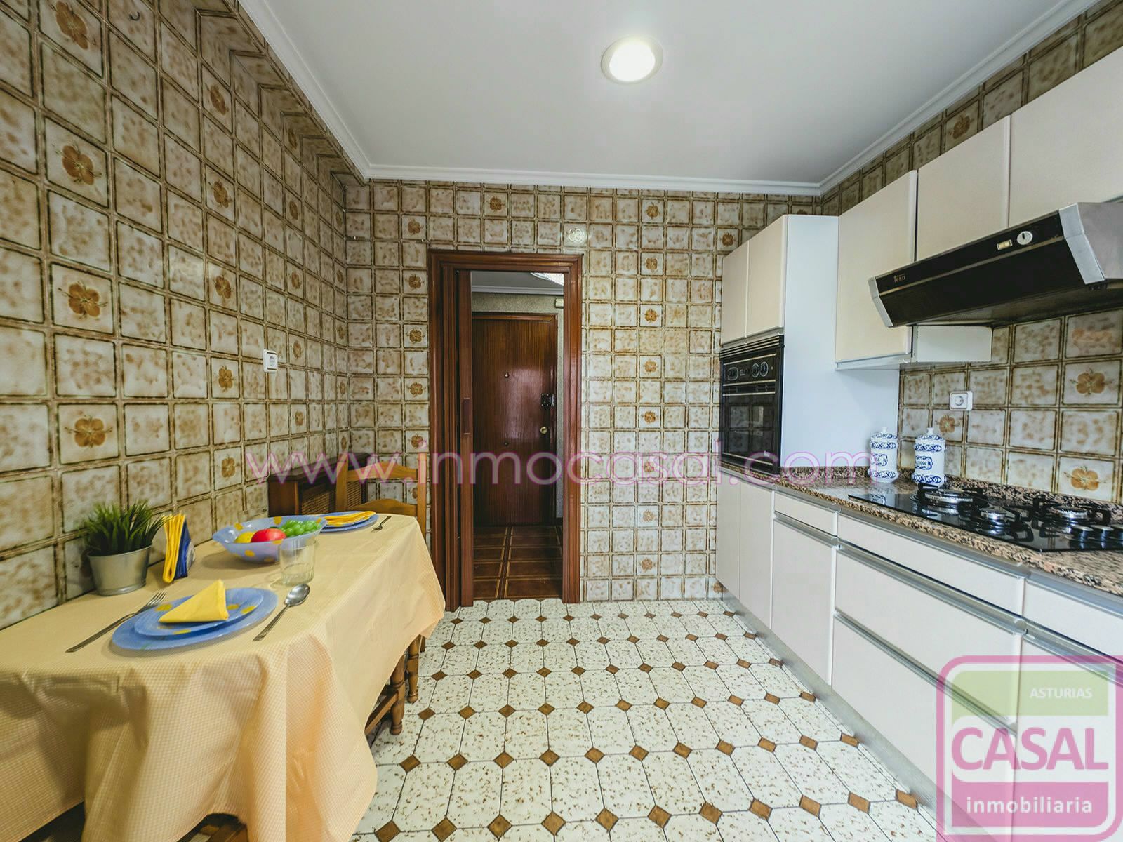 Cuina de Pis en venda en Mieres (Asturias) amb Traster i Moblat