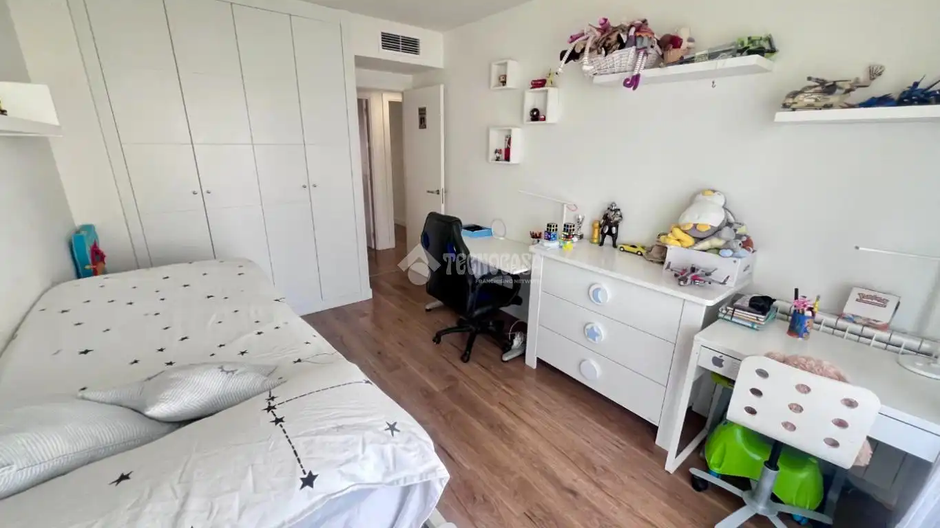 Habitación de Piso en venta en Alcalá de Henares con Terraza