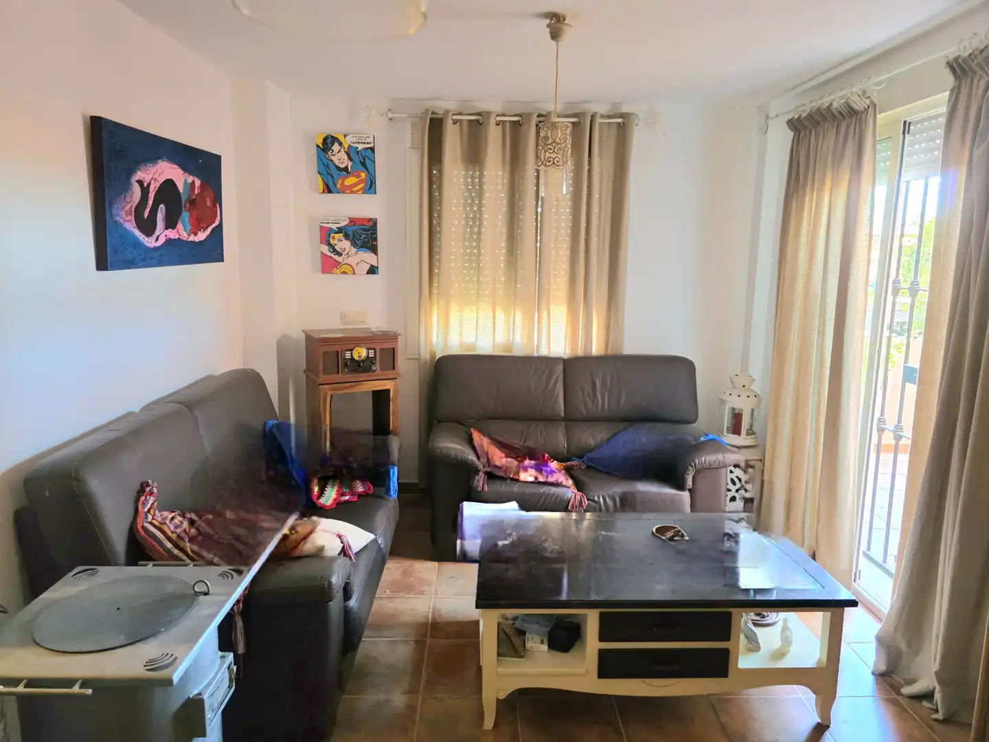 Sala d'estar de Dúplex en venda en Algeciras amb Terrassa, Traster i Piscina comunitària