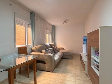 Piso con balcón en venta en Delicias