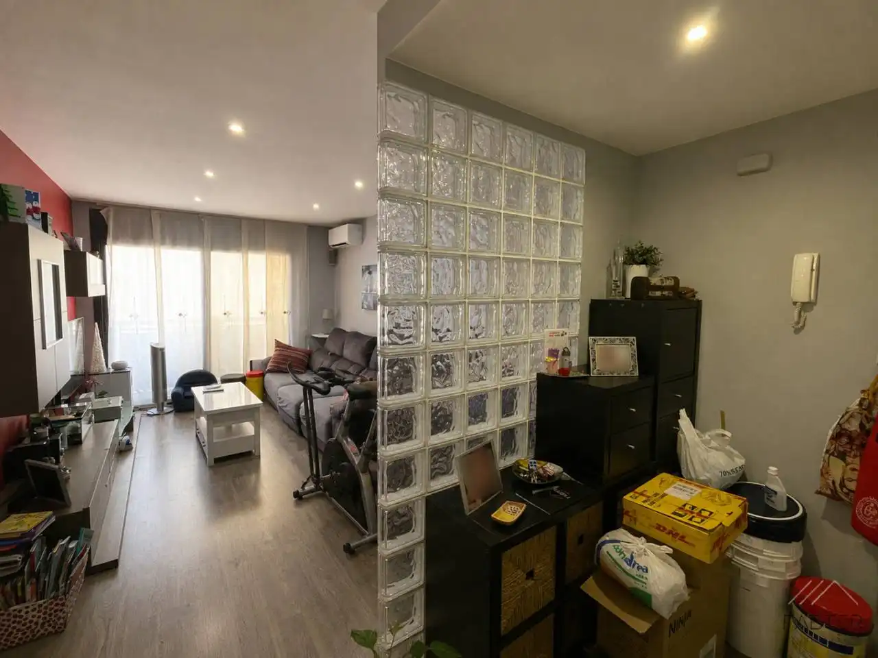 Sala d'estar de Pis en venda en Santa Eulàlia de Ronçana amb Aire condicionat, Calefacció i Parquet