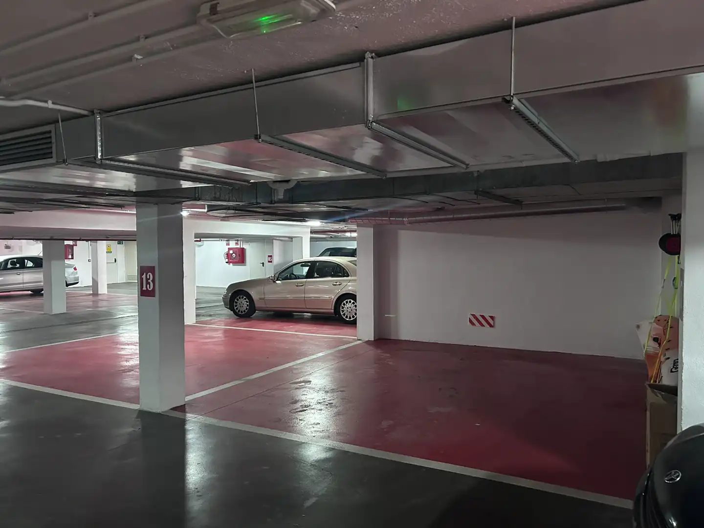 Parking de Casa adosada en venta en Casares con Terraza, Amueblado y Alarma