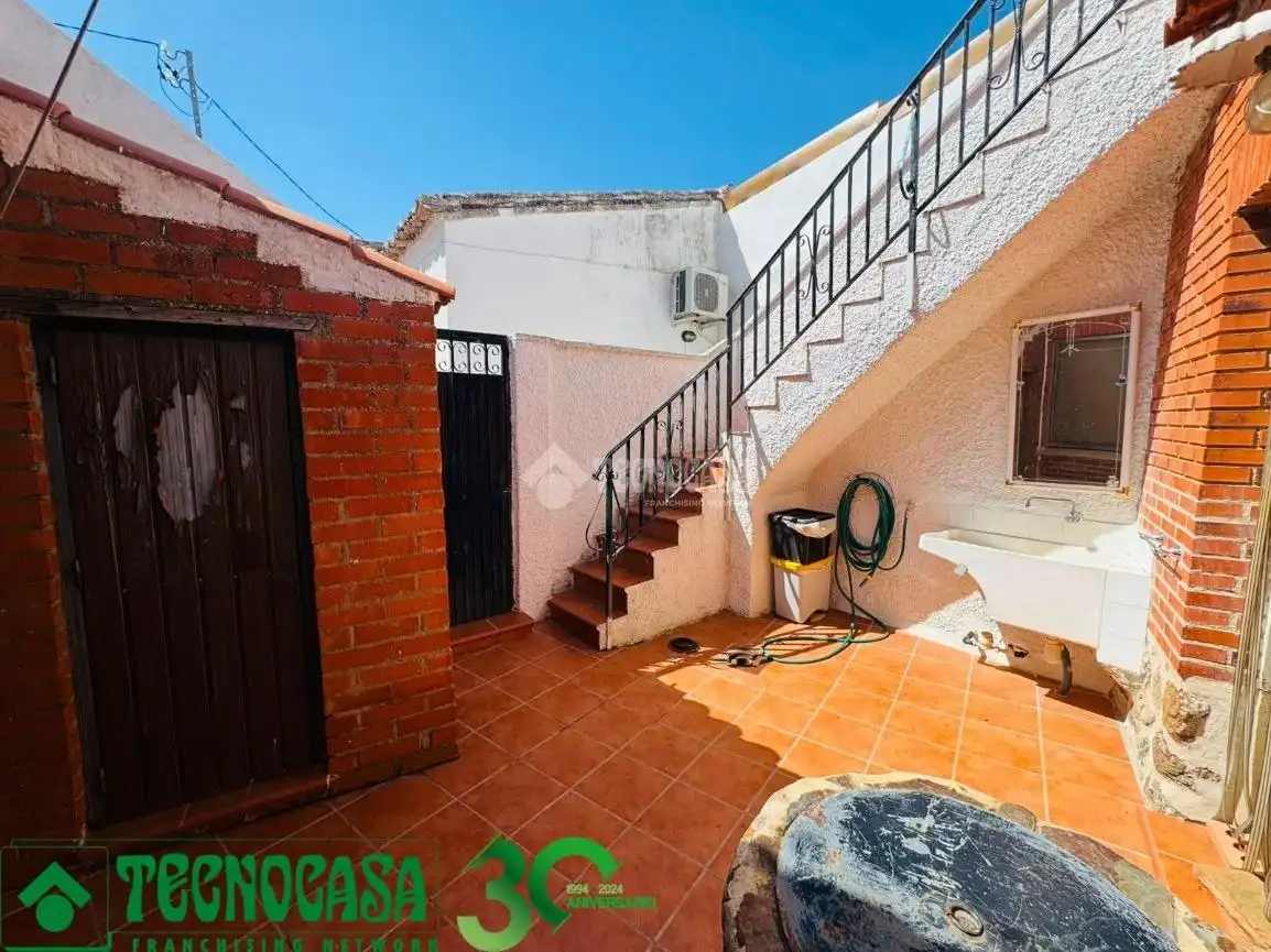 Exterior view of Detached homes for sale in Polán  with Air Conditioner, Heating and Terrace