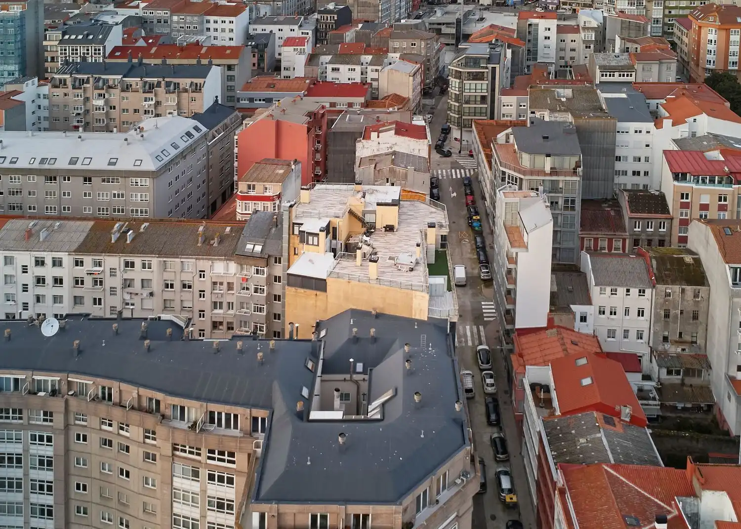 Vista exterior de Pis en venda en A Coruña Capital  amb Terrassa i Traster
