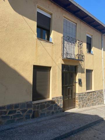 Casa-chalet en Venta en Palacios de la Valduerna