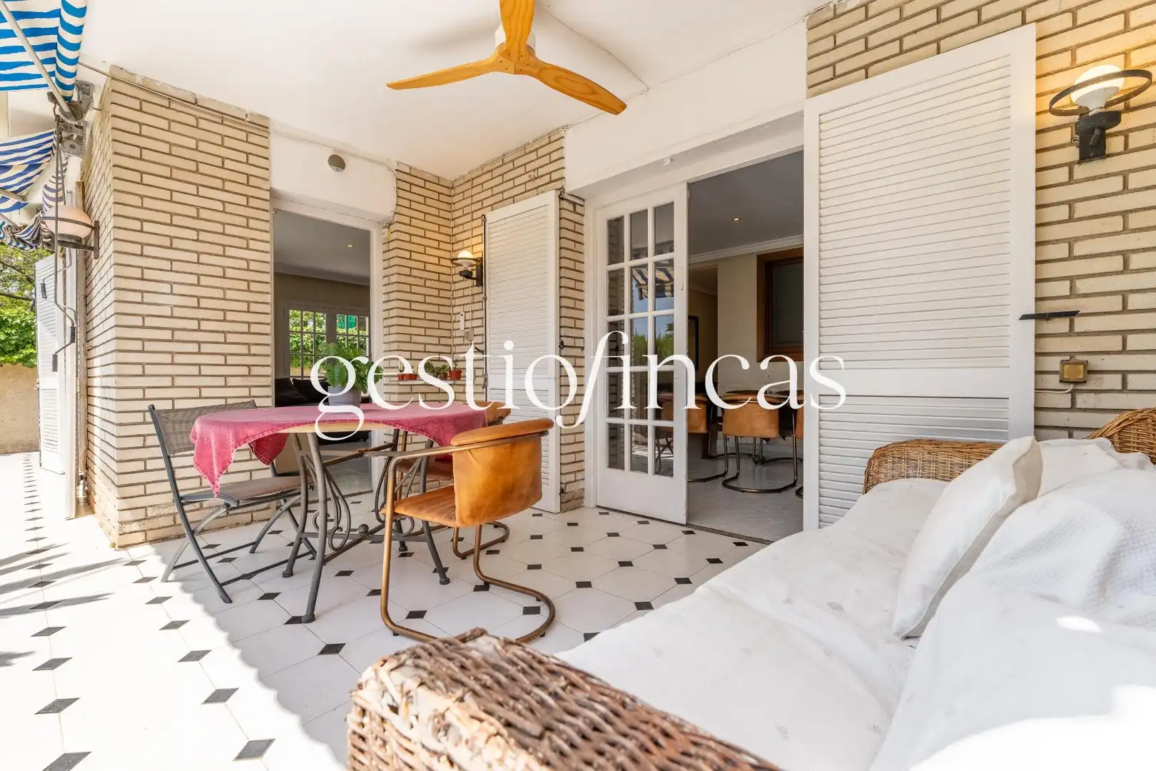 Terraza de Casa adosada en venta en Cambrils con Aire acondicionado, Calefacción y Amueblado