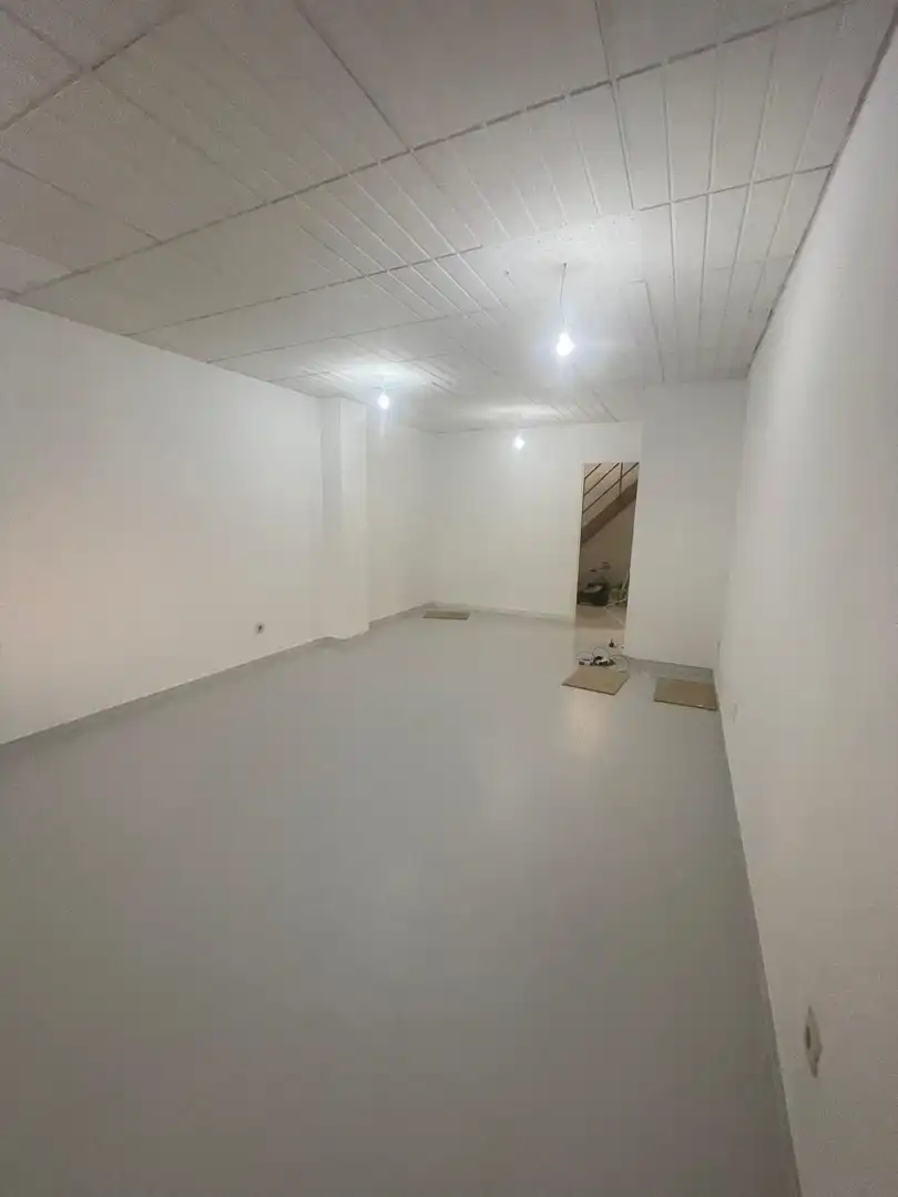 Geschaftsraum zur Miete in Girona