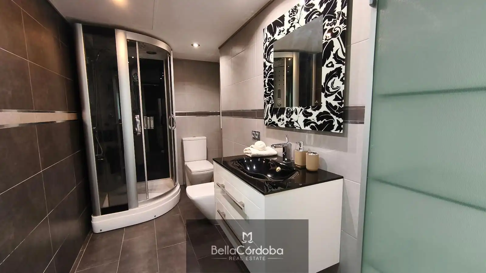 Bathroom of Flat for rent in Córdoba  with Air Conditioner