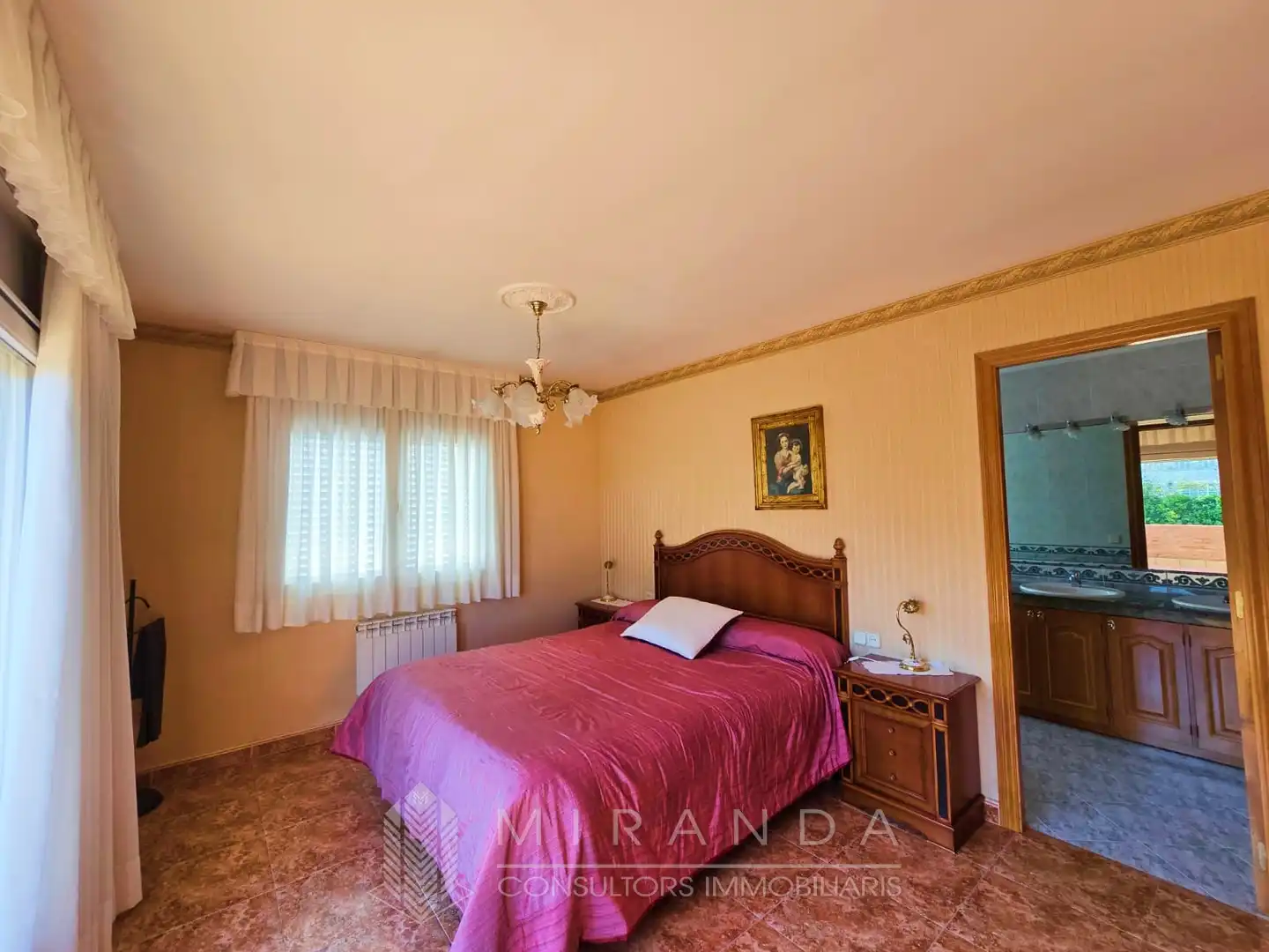 Dormitori de Casa o xalet en venda en Canovelles amb Calefacció, Jardí privat i Terrassa