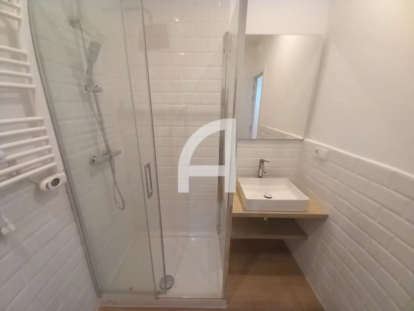 Baño de Piso de alquiler en Barcelona con Parquet