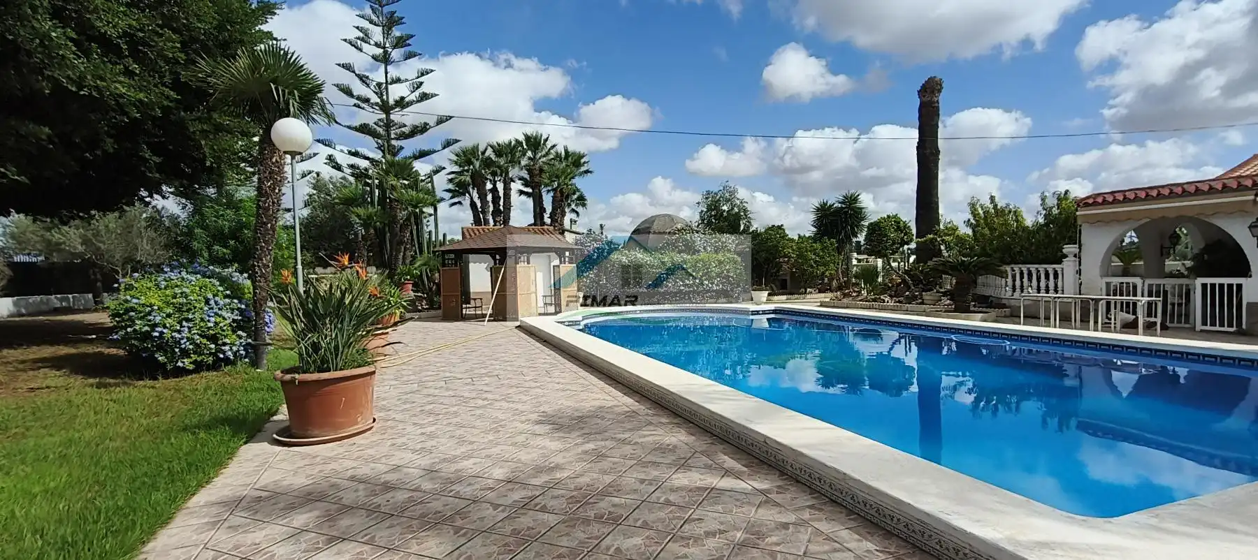 Piscina de Casa o xalet en venda en Elche / Elx amb Aire condicionat, Calefacció i Terrassa