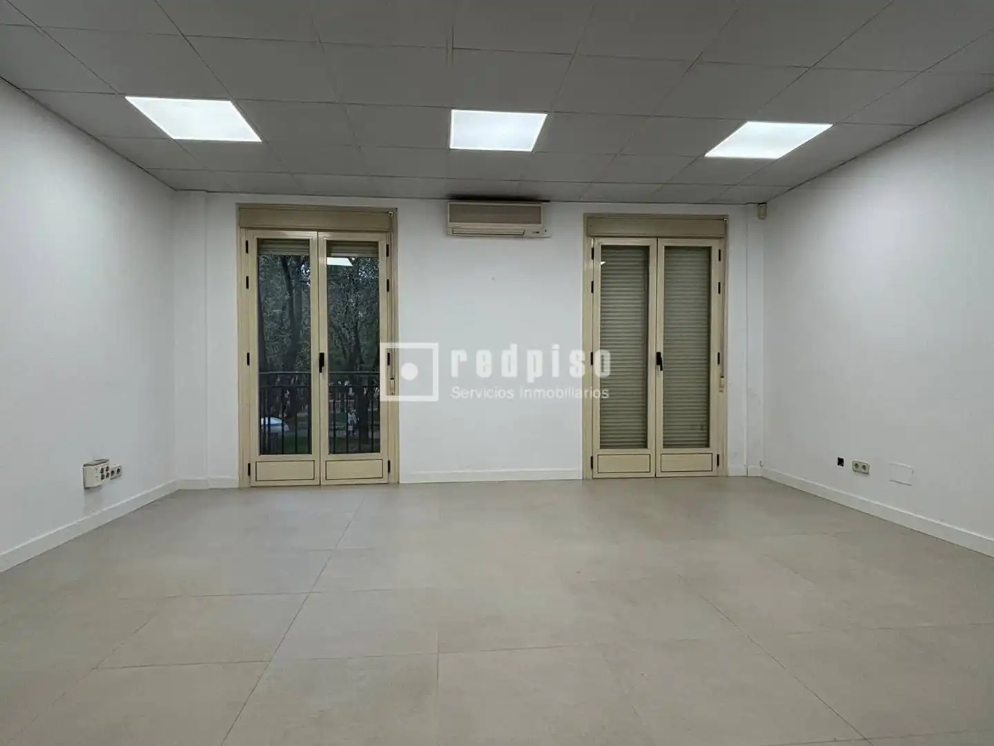 Office for sale in Pinto