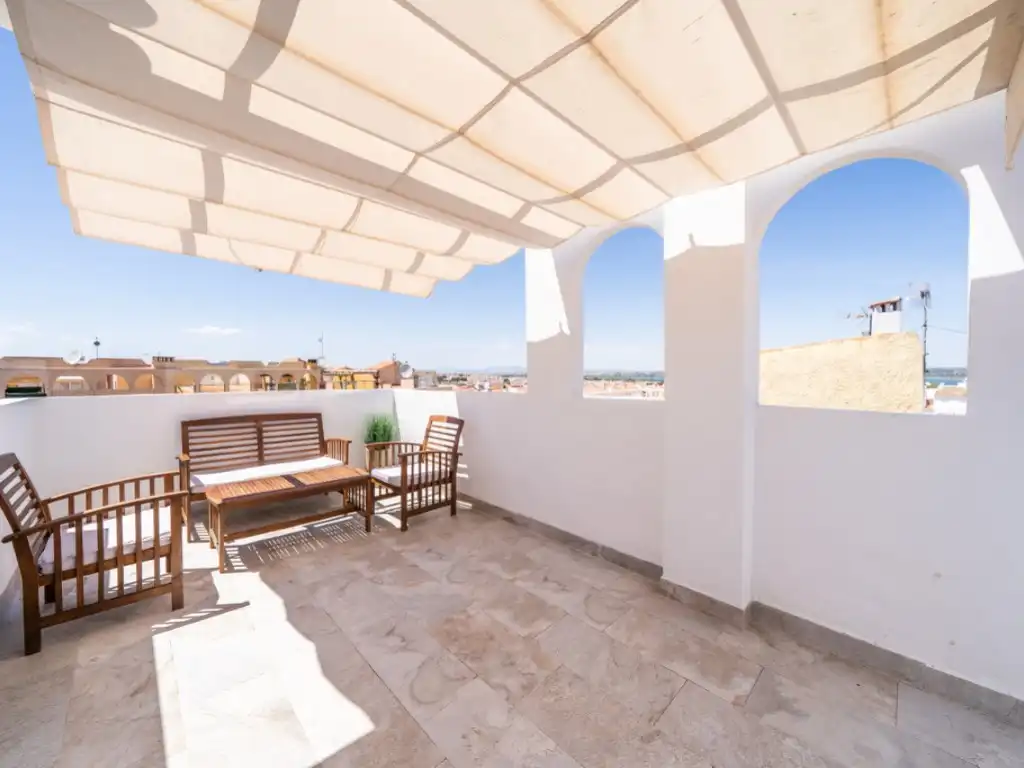 Terrassa de Apartament en venda en Torrevieja amb Aire condicionat i Piscina