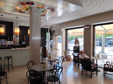 Local comercial en traspàs a Iturrama