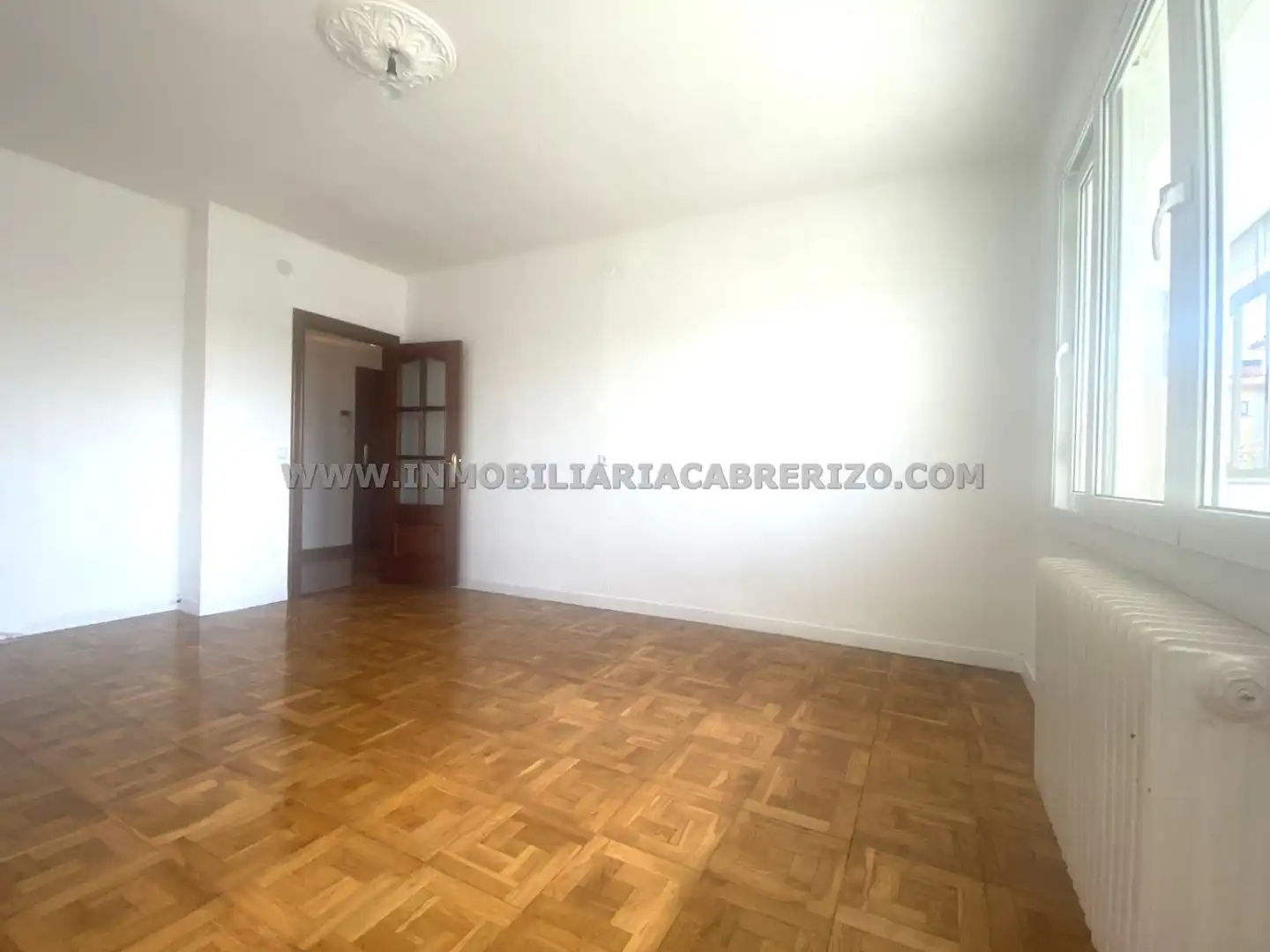 Sala de estar de Piso en venta en Beriáin con Calefacción, Parquet y Terraza