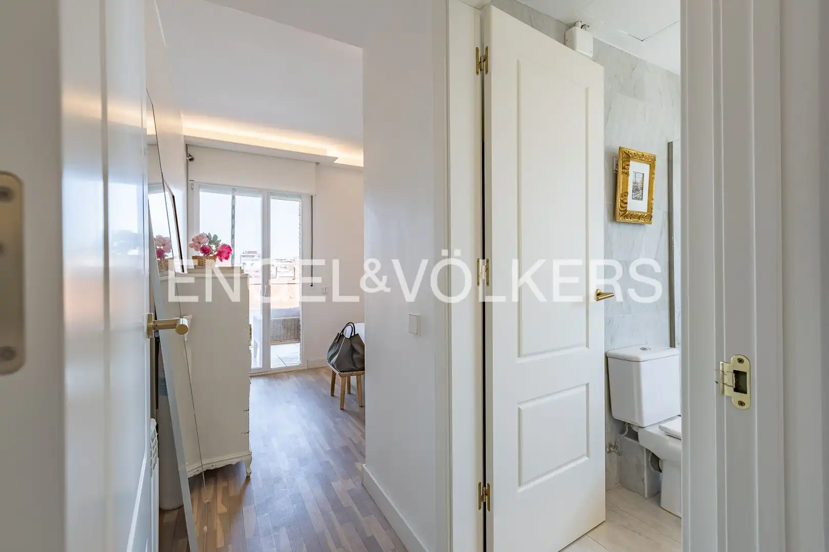 Attic for sale in Sant Cugat del Vallès  with Heating, Parquet flooring and Swimming Pool
