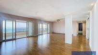 Sala d'estar de Pis en venda en Alicante / Alacant amb Aire condicionat, Calefacció i Jardí privat