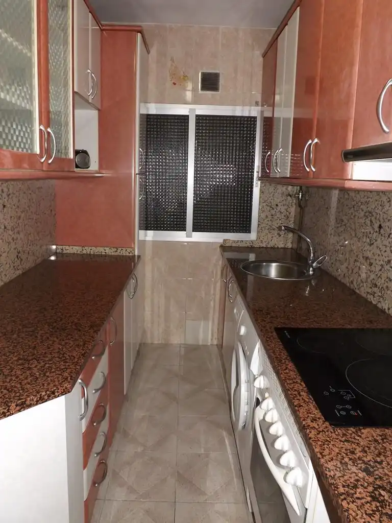 Kitchen of Flat for sale in Leganés  with Oven and Washing machine