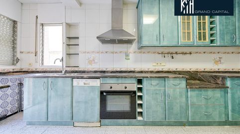 Foto 3 de Piso en venta en Carrer Carrer Manuel de Falla, Veïnat, Salt