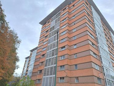 Piso con ascensor en venta en Paseo Isla