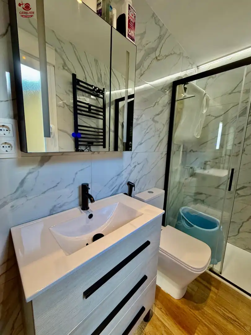 Baño de Piso en venta en Los Molinos con Aire acondicionado, Calefacción y Terraza